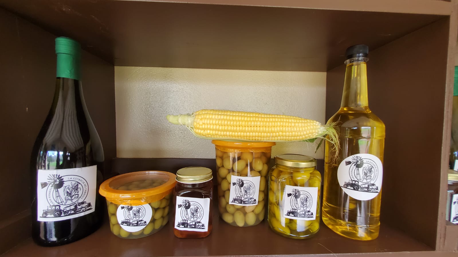 Productos La Estancia del Carrizo: aceite de olivo, miel y aceitunas